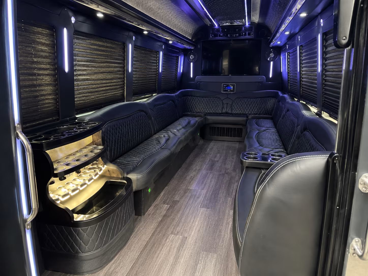 richardsoncharterbuscompany com lets you compare bachelorette party buses for a night out in deep ellum or uptown