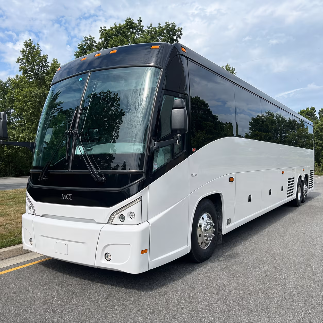 we help you compare buses for reserve unit transfers and defense contractor shuttles