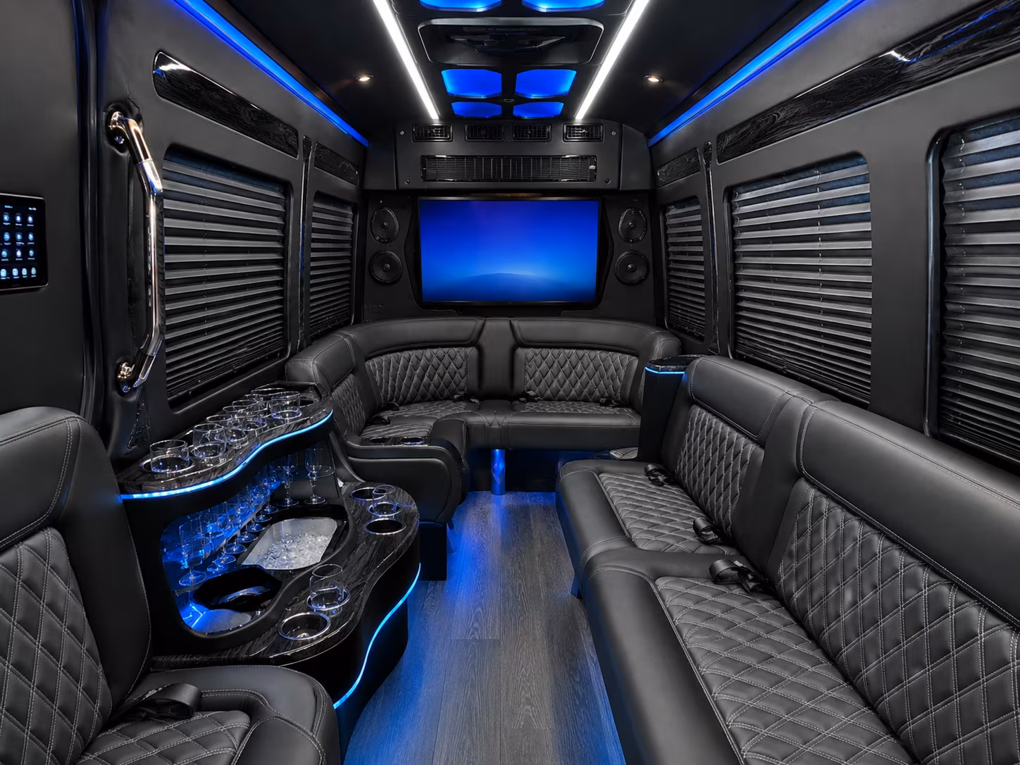 you can count on richardsoncharterbuscompany com for airport transfers and corporate travel groups